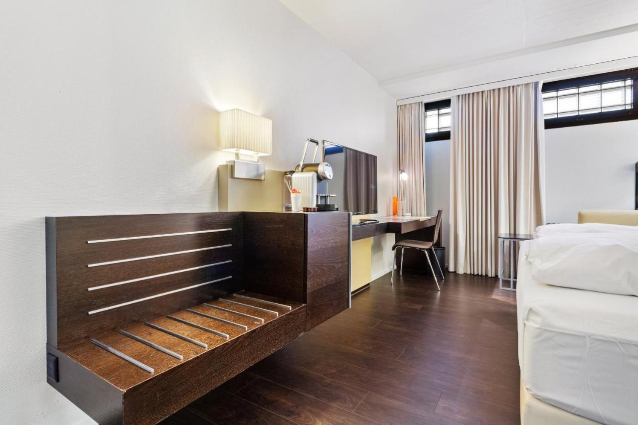 Becozy Self Check-In & Pop-Up Hotel Sihlcity * Zurich