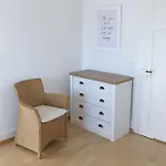 Grosse, Ruhige Wohnung In Zuerich, Nahe Zentrum