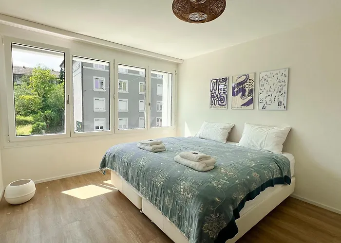 Stilvolle Wohnung In Zuerich Oerlikon! -202-