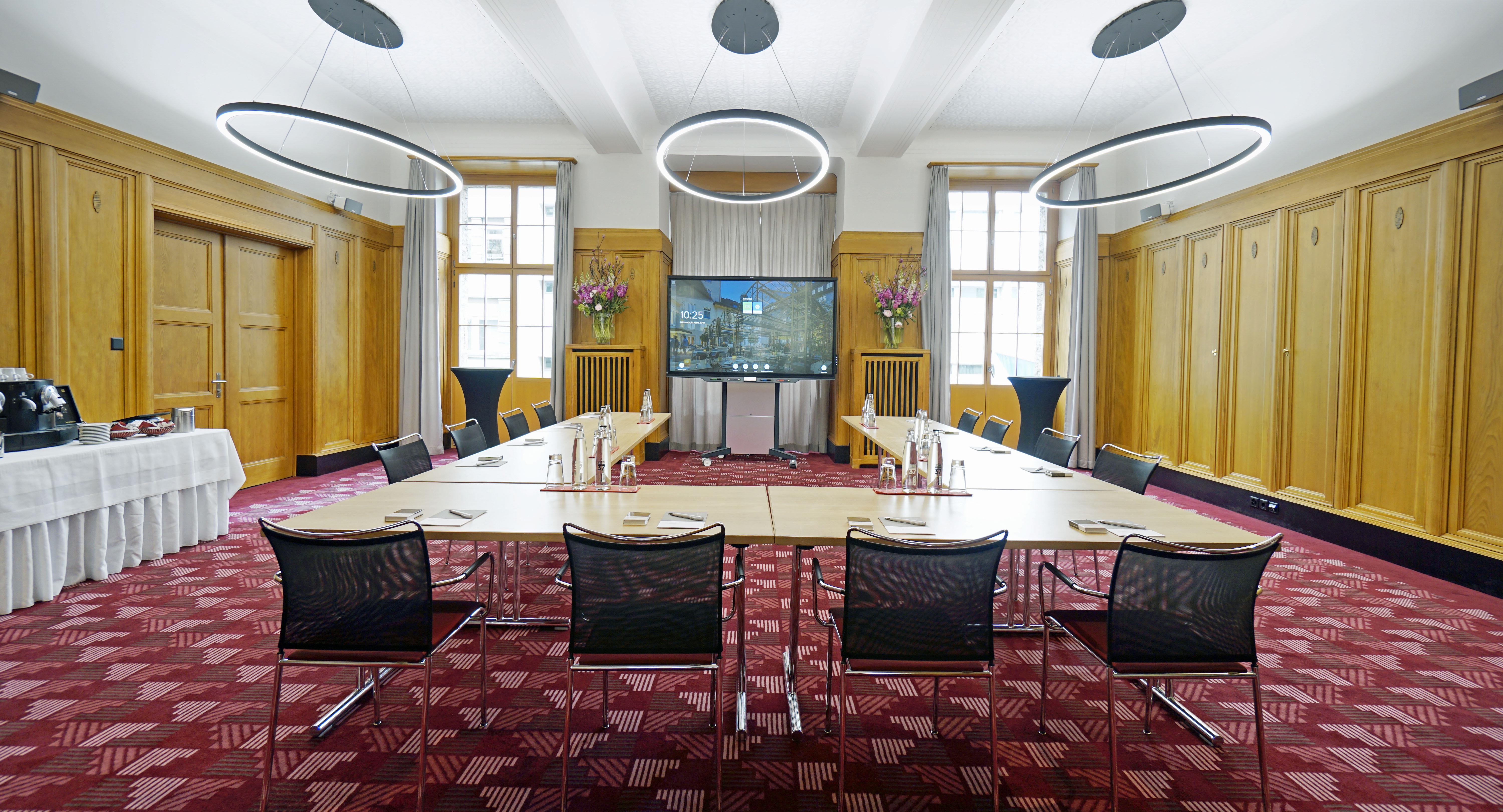 Glockenhof Hotel 4*