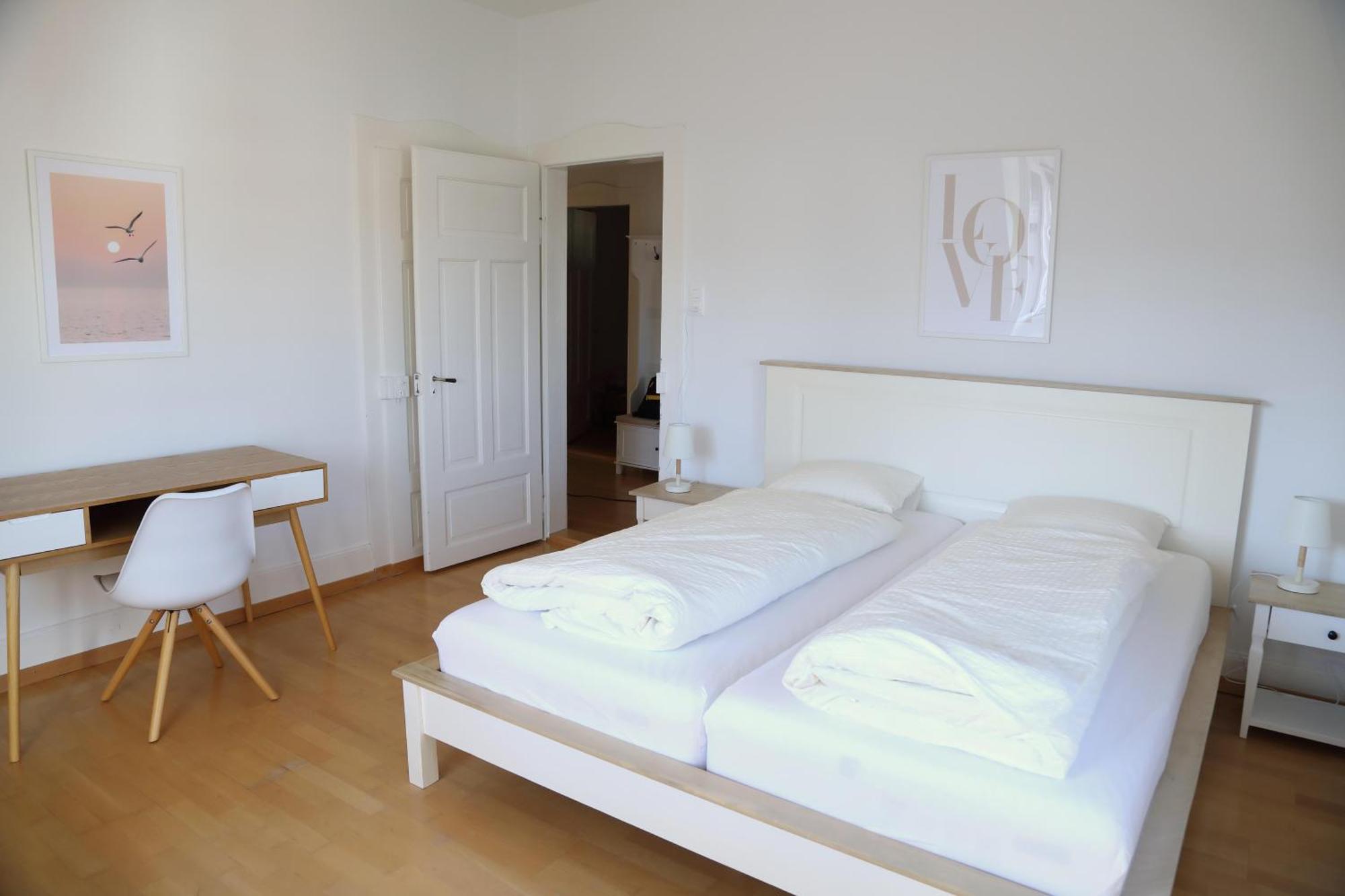 Grosse, Ruhige In Zuerich, Nahe Zentrum *