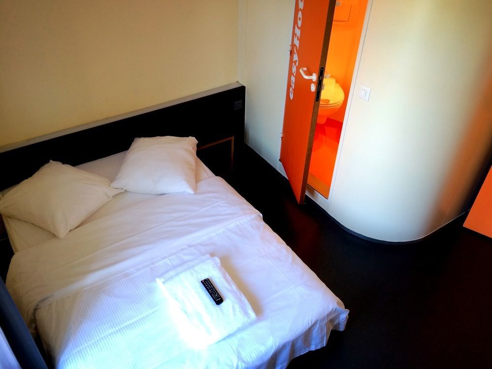 Easyhotel Centre Hotel 2*