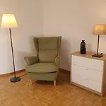 Hsh Oerlikon - Splendid 3 Bedroom Apartment Over 110 M2 With Balcony By Hsh Hotel Serviced Home