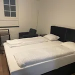 Lindas Beauty Hostel