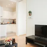 2 Room Suite In The Heart Of Zurich With Own Washing
