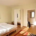 Cosy 2-Bedroom Near Lake - Stardust 31
