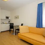 Stylish Studio In City Center - Crown 36