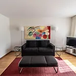 Executive 1Bd Flat In The City Center - Hoesch 2