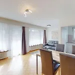 Very Nice 1Br Flat With Sunny Balcony - Sky4