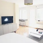 Terrific Studio In The City Centre - Art 2