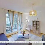 Practical 2-Bed Apartment Near Seebach