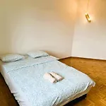4 Room Flat - 3 Bedroom, Balcony With Lake View Hwa5