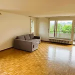 4 Room Flat - 3 Bedroom, Balcony With Lake View Hwa5