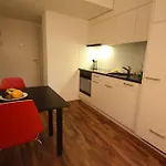 Hitrental Badenerstrasse Apartments