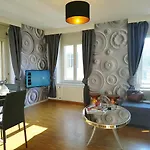 Zurich Suite - Your Home Away From Home - With Washer, Dryer And Lots Of Space