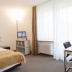 Residence Polyglot