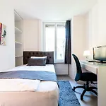 Iq130 Guesthouse