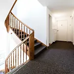 Iq130 Guesthouse