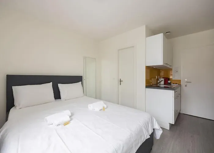Urban Oasis With Queen Bed And View Be-53
