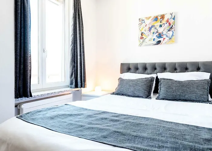 Iq130 Guesthouse