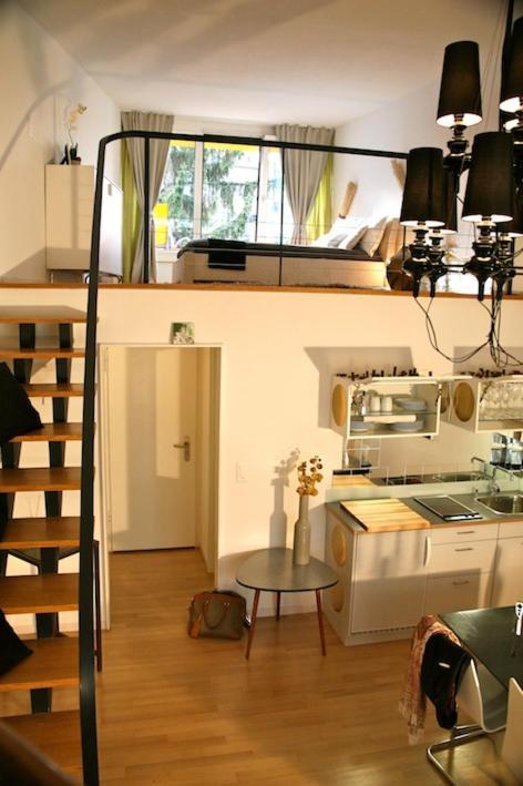 Riverside Maisonette Downtown Zurich