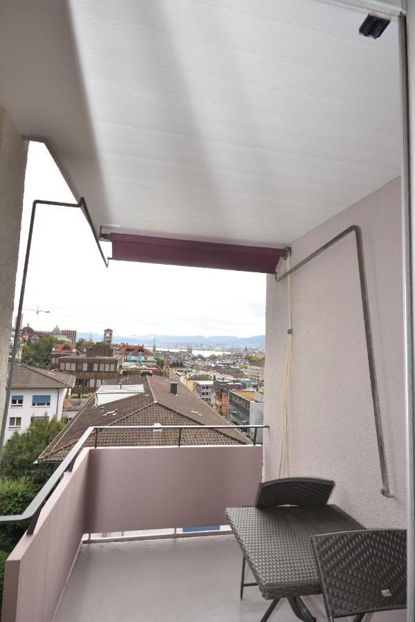 Spacious With Balcony - Vineyard 71 Zurich