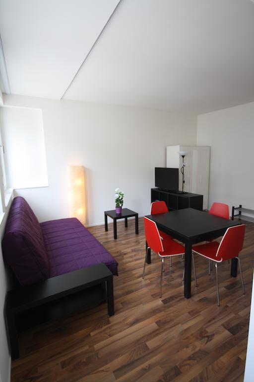 Apartment Hitrental Badenerstrasse
