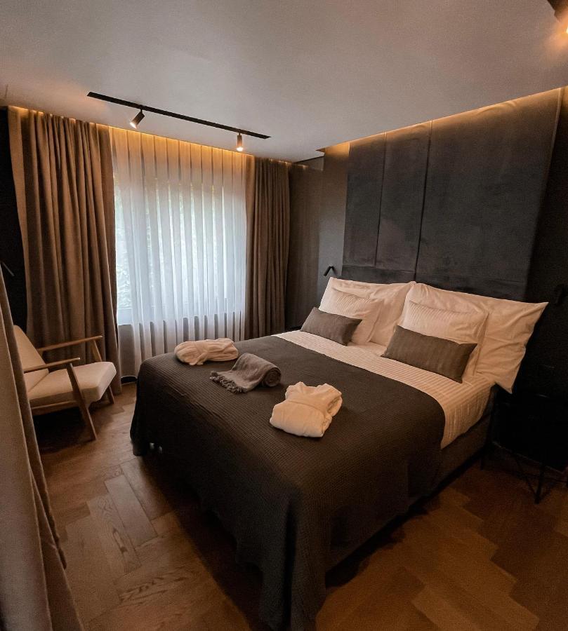 Black Diamond Apartment Zurich