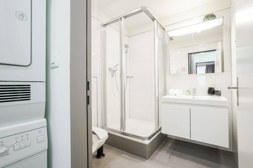 2 In The Heart Of With Own Washing Apartment *