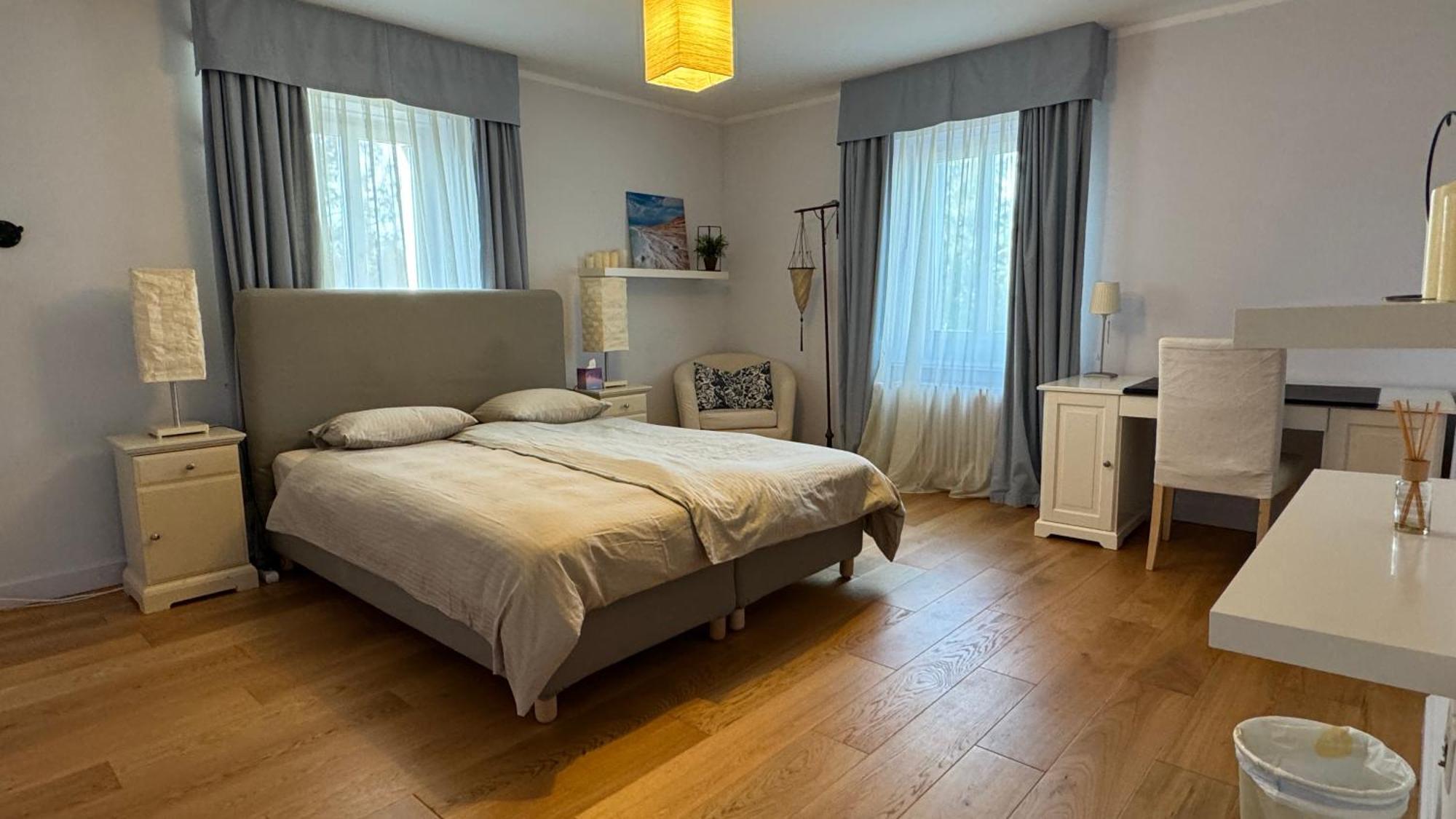 Entire Villa, Your Private Luxury Escape With In House Staff Villa Zurich