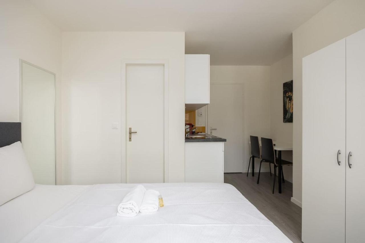 Urban Oasis With Queen Bed And View Be-53 Zurich