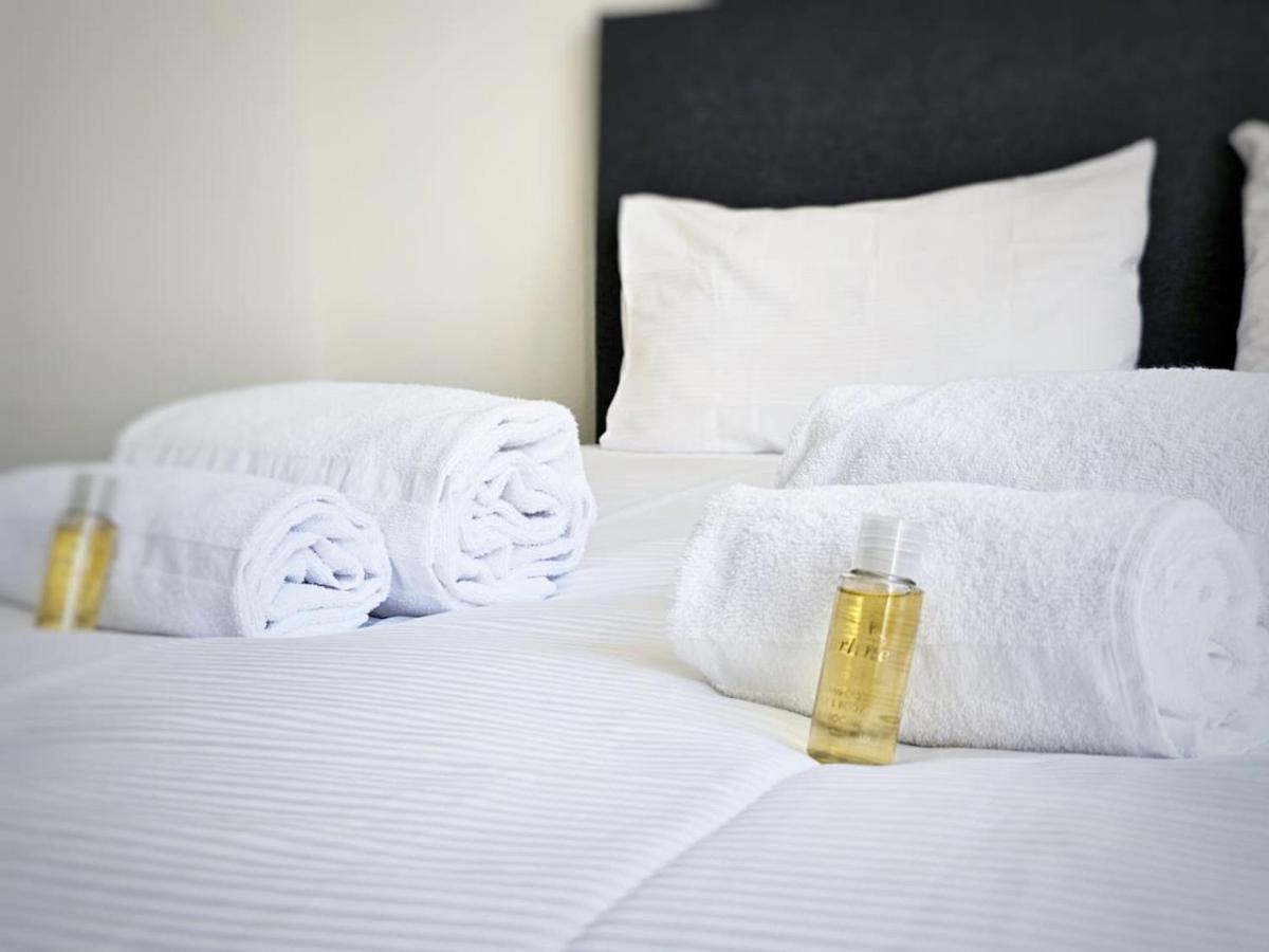 Urban Oasis With Queen Bed And View Be-38 * Zurich