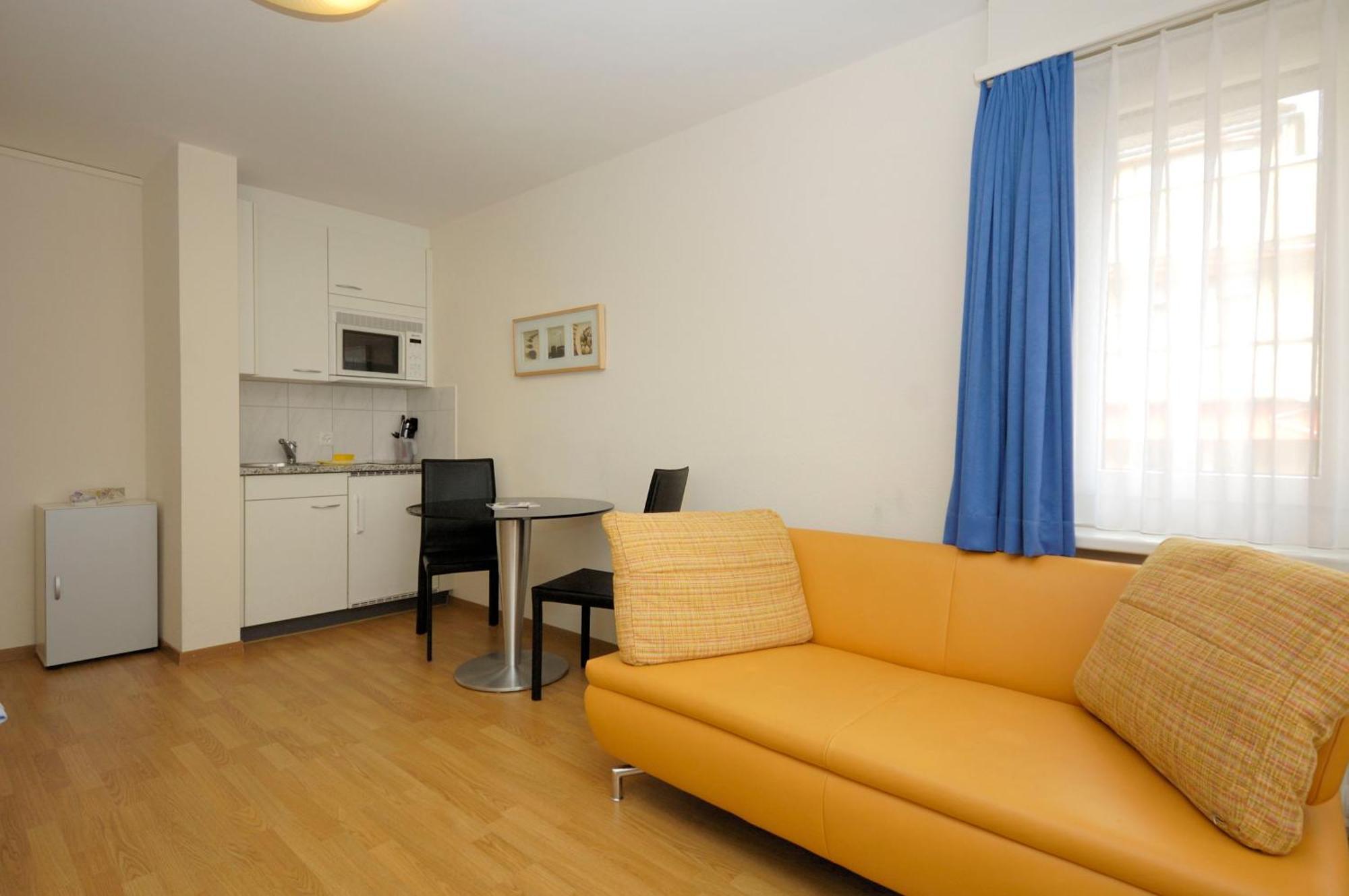 Apartment Stylish In Center - Crown 36 *