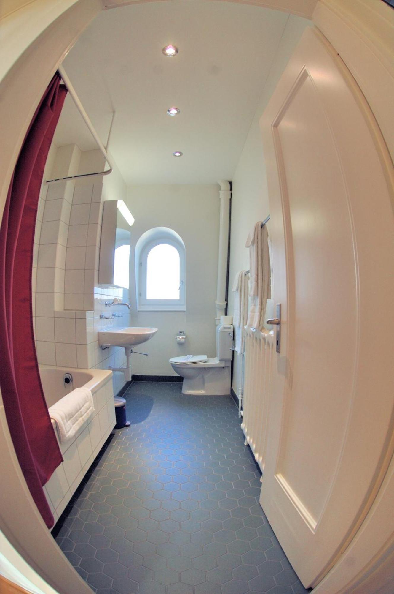 Spacious 2-bedroom Near - Stardust 32 * Zurich