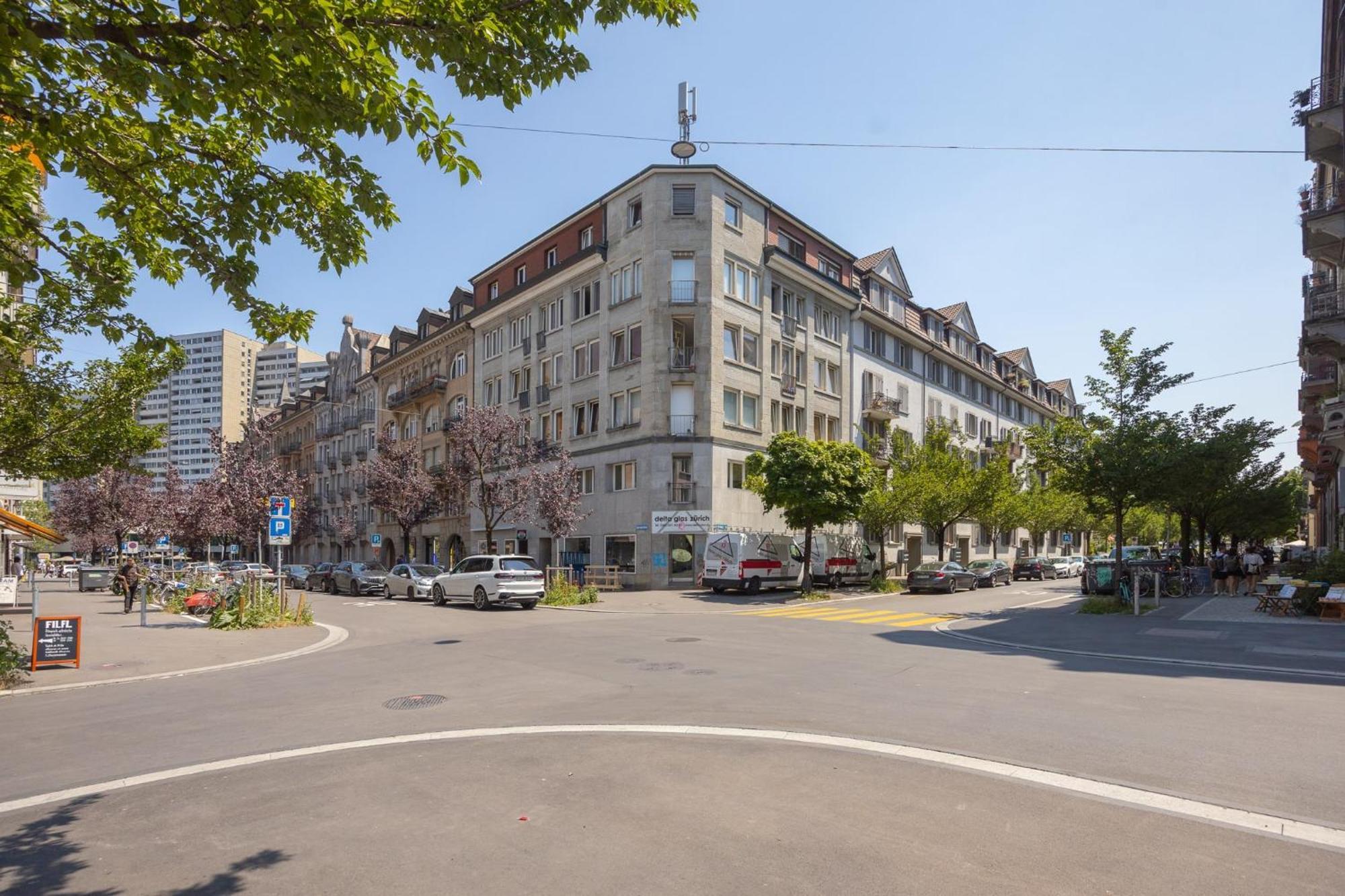 Urban Oasis With Queen Bed And View Be-54 Apartment Zurich