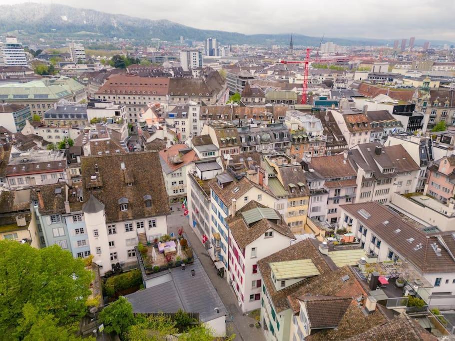 Im Herzen Der Zuercher Altstadt Zurich
