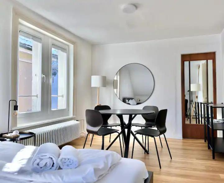 Citycentral 2 Bedroom Flat Near Main Station *