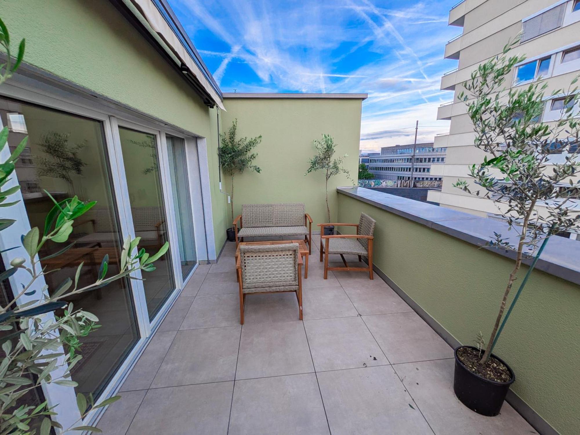 Heaven Rooftop With 2 Balconies -403- Apartment *