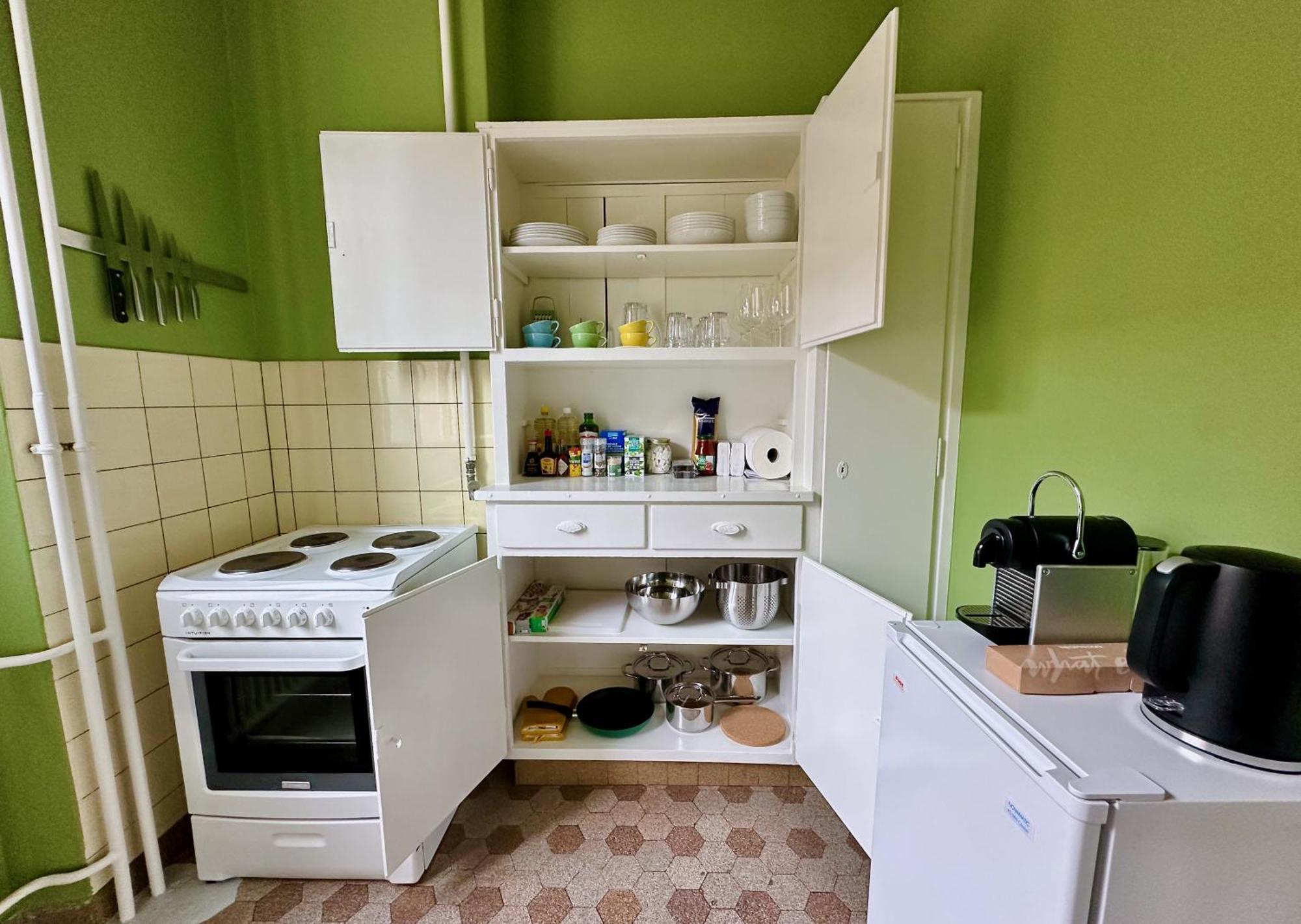 Citycentral 2 Bedroom Flat Near Main Station *