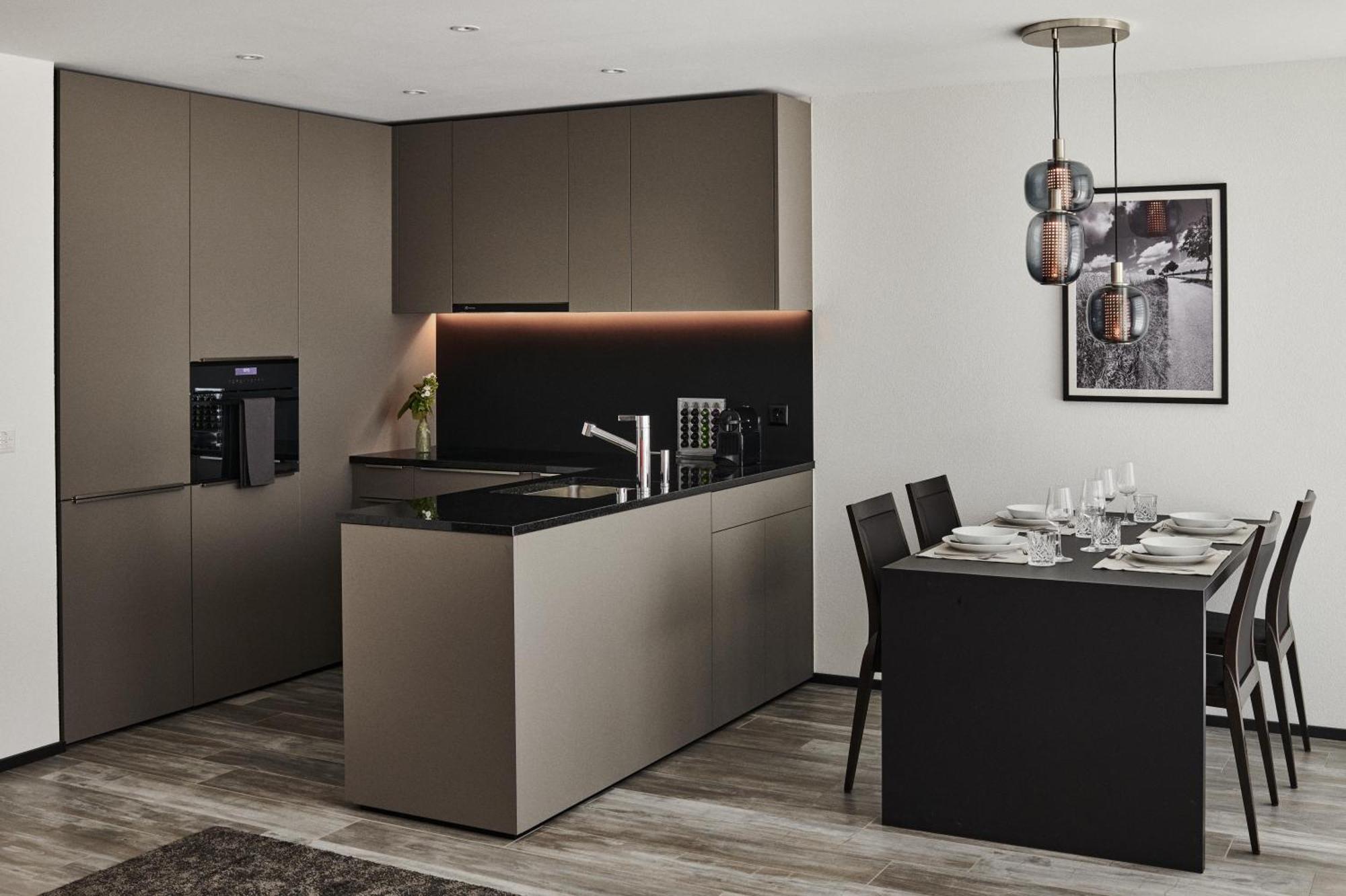 Spacious 1 Bedroom With Balcony Zurich