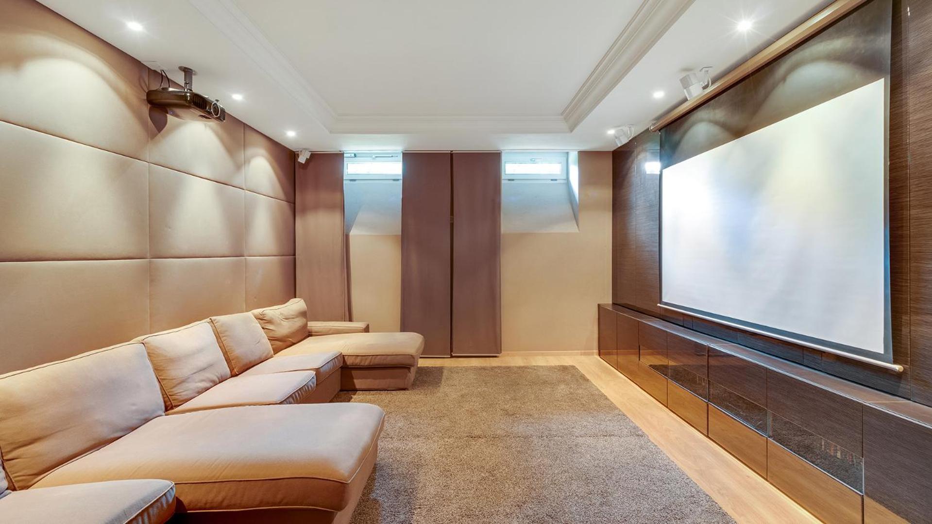 Villa Entire Villa, Your Private Luxury Escape With In House Staff