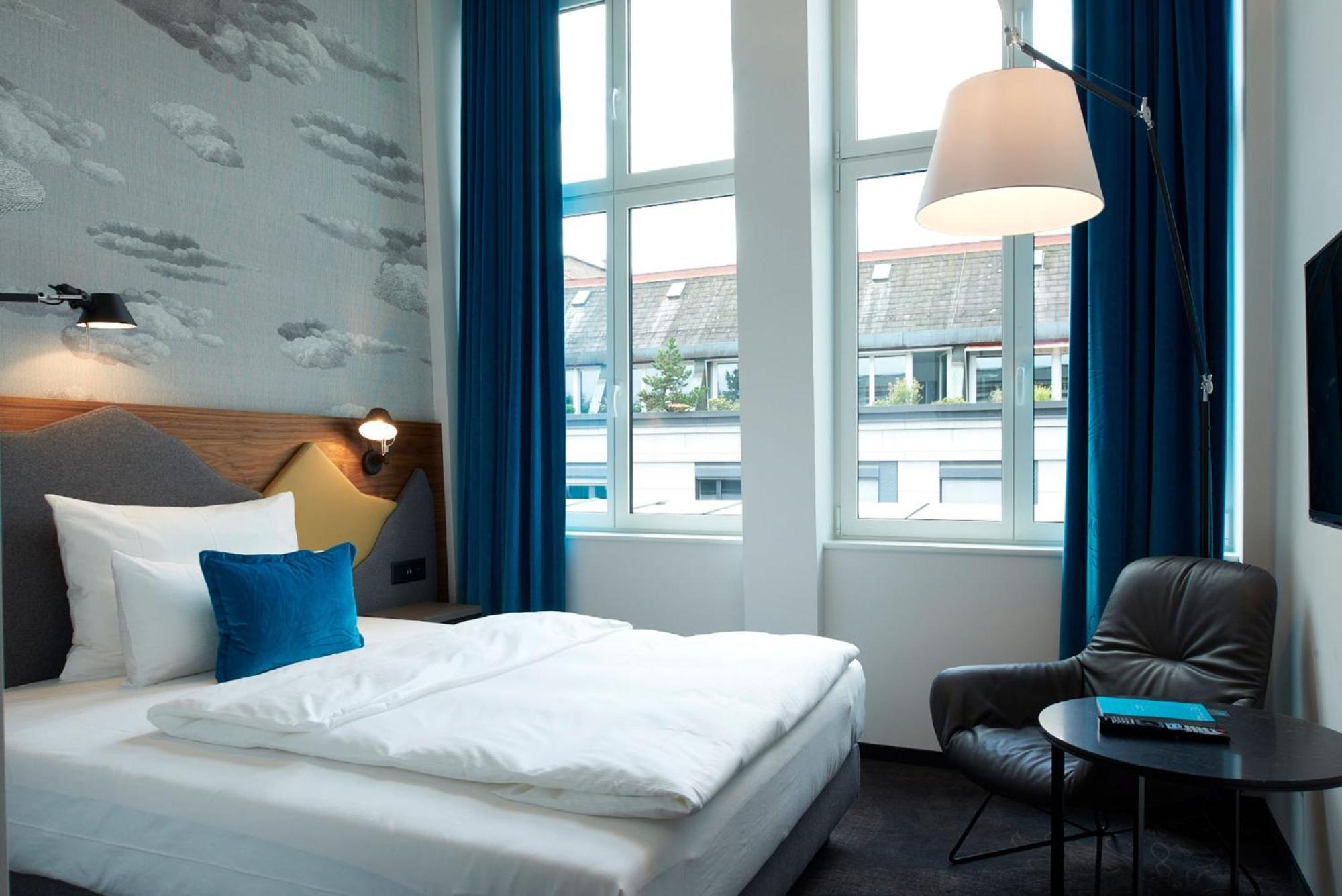 One 3* Zurich