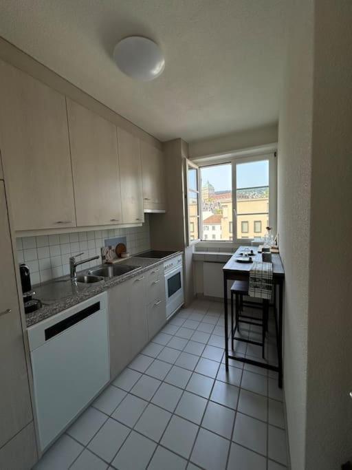 Lovely Flat Old Town Apartment