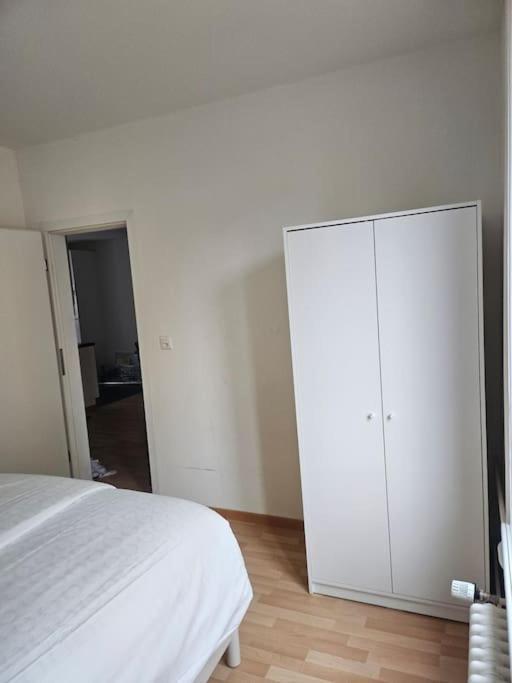 Cozy 2 Room- Center