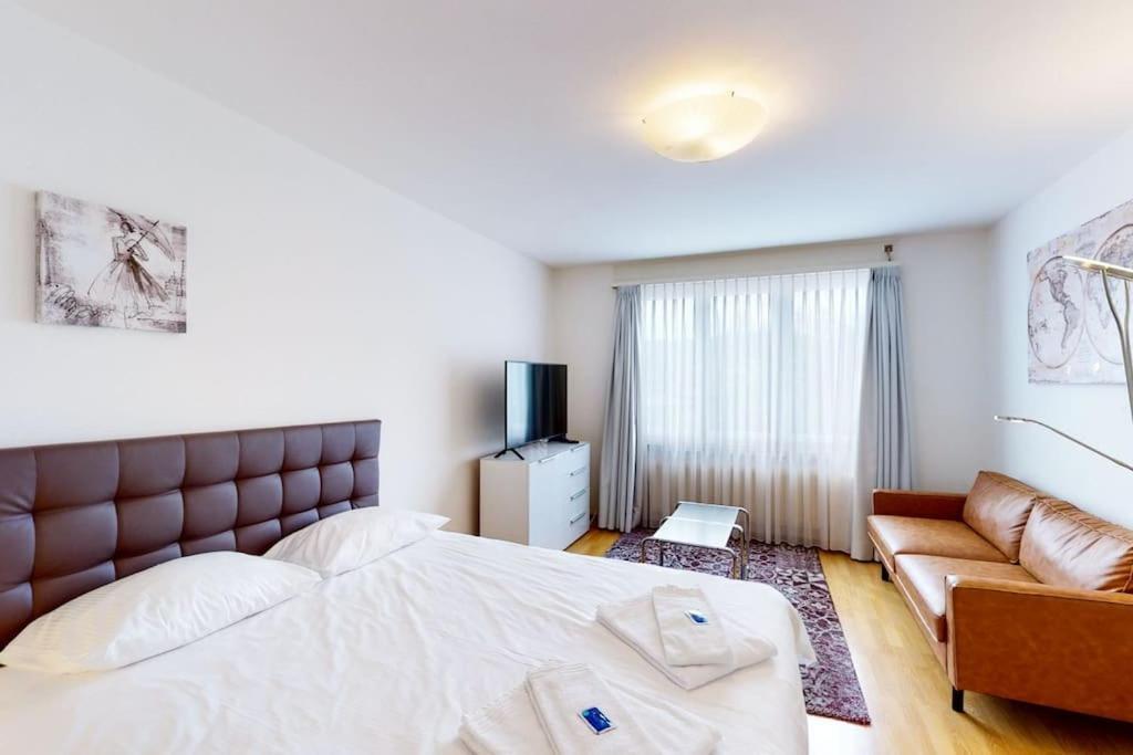 Very Spacious In Center - Parkview 4 Apartment Zurich