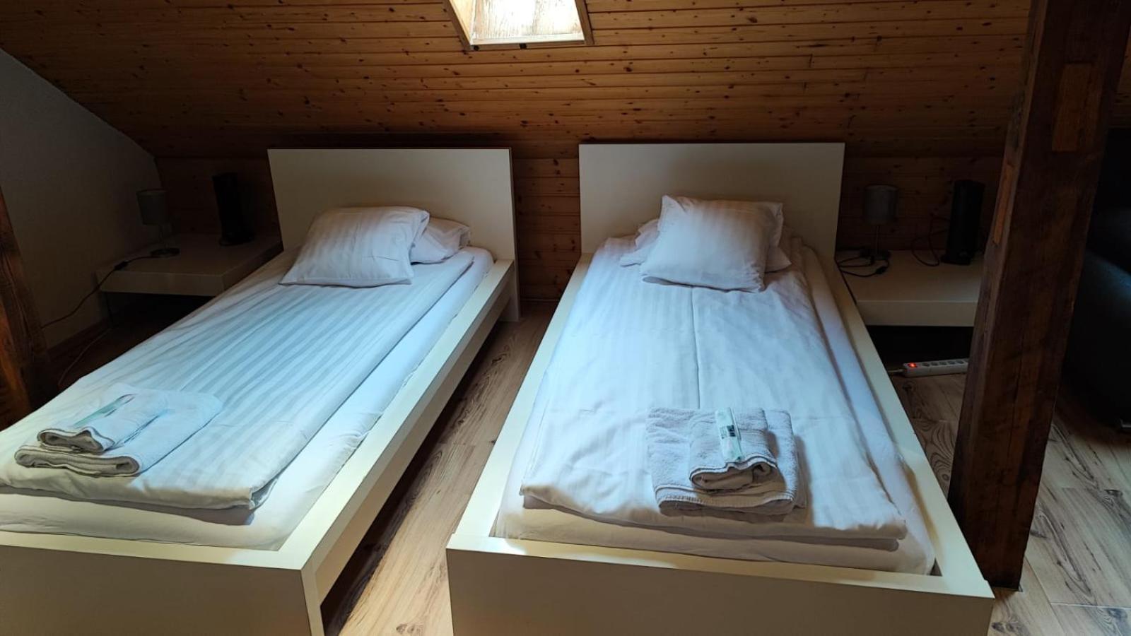 Cozy With Roof Terrace For 3 Apartment