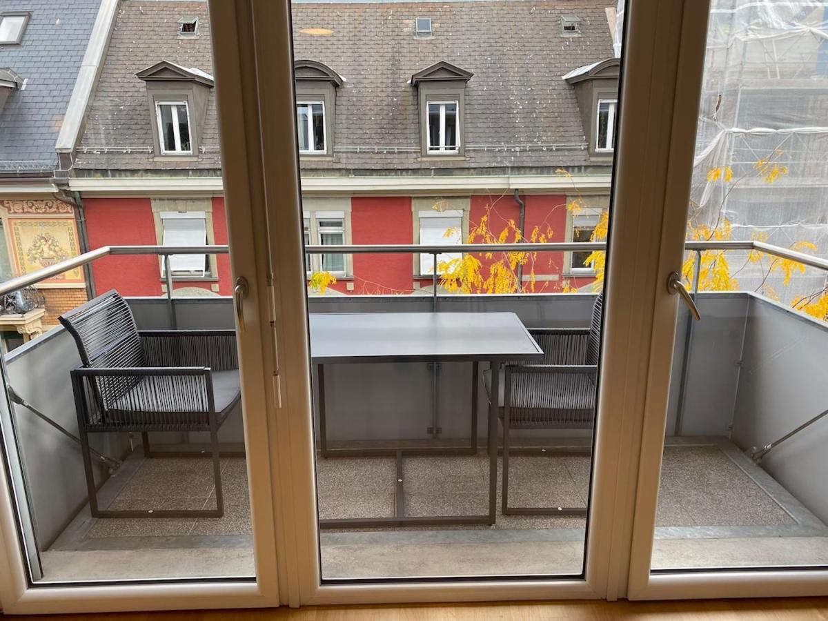 2br Flat In The Center - West 12 Zurich