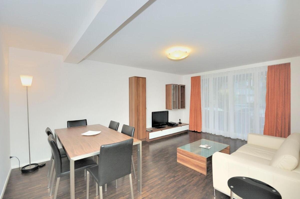1br With Balcony Near - Flower 1 Apartment *