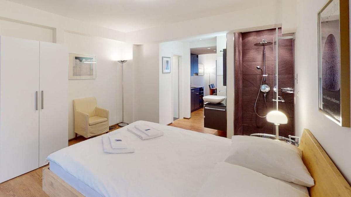 Charming 1bd Flat In The Old Town - Uz 16 *