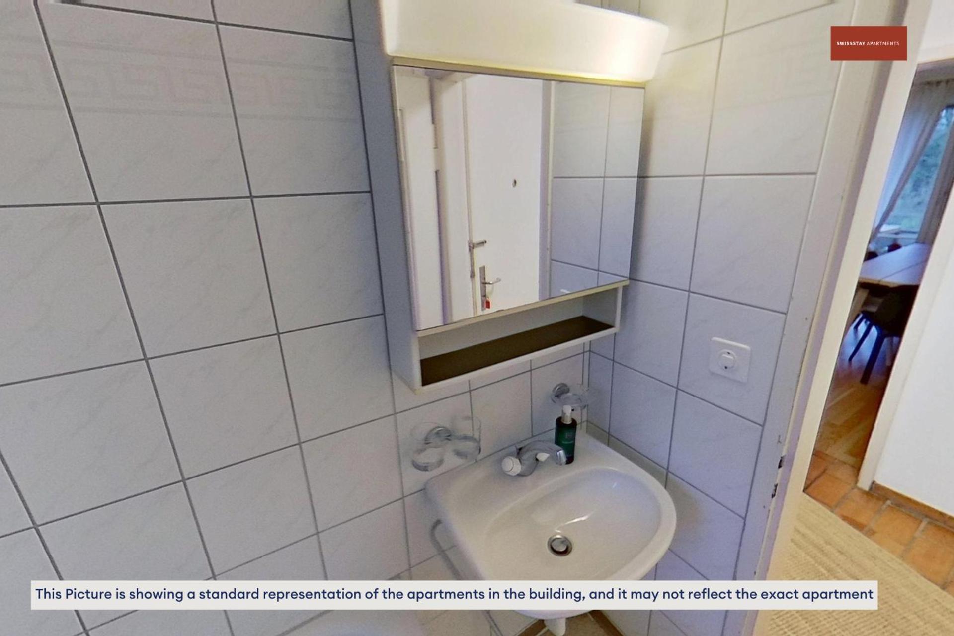 Simple 2 Bedroom With Essentials Zurich